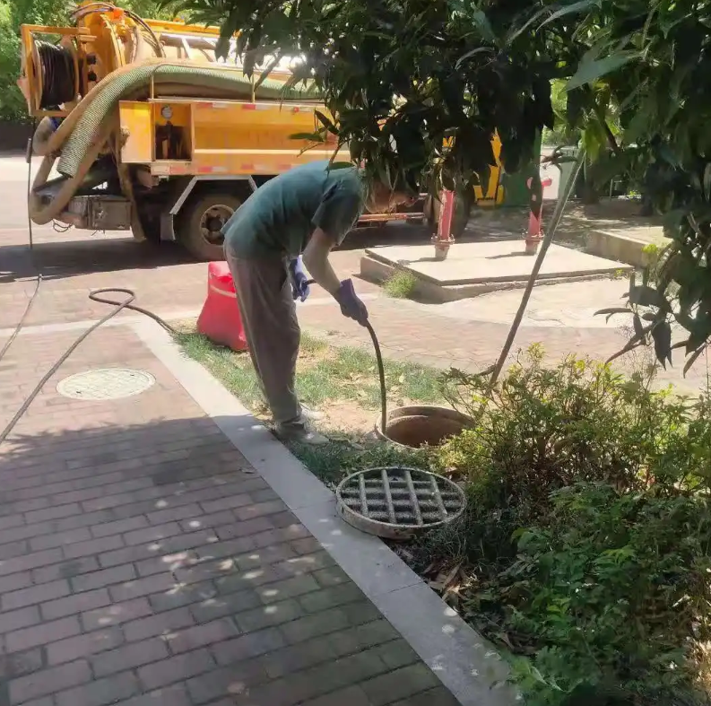 科尔沁左翼后市政排污管道清淤疏通——专业团队，让您全程省心！